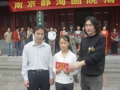 刘会德院长向贫困学生捐款.JPG