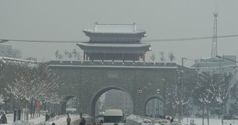 仪风门.JPG