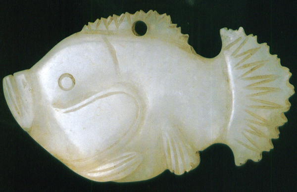 鱼形玉佩1-明代.jpg