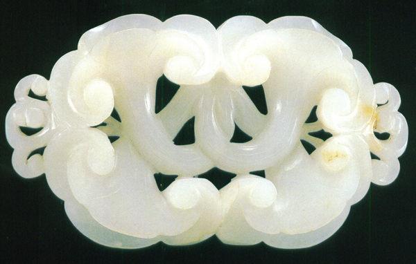 凌霄花形玉佩-元代.jpg