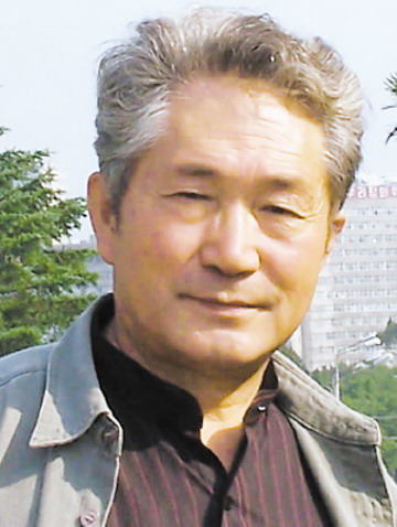杨麟.jpg
