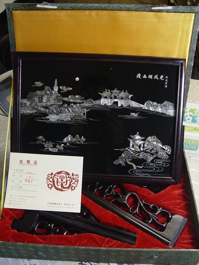 扬州漆器“瘦西湖风光”-1.JPG