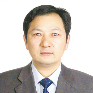 杨惠林.jpg