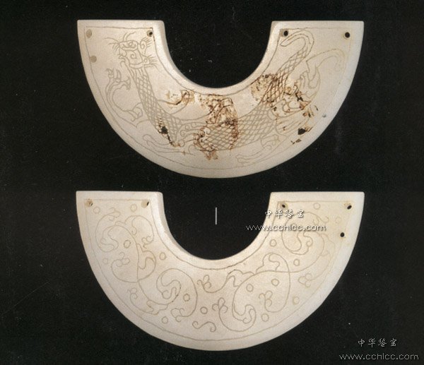 38、玉璜 六朝.jpg