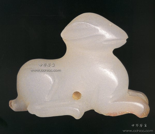 46、隋代 兽形玉佩.jpg