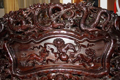 仿明清·四面透雕龙凤呈祥红酸枝沙发（三件套）-3.JPG