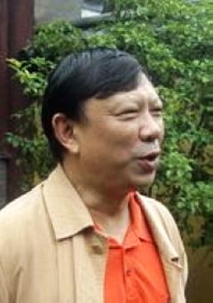 画家施正东.jpg