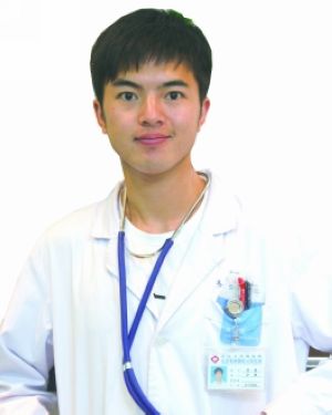 省肿瘤医院放疗科 吴雷.jpg