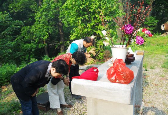 高僧兜率寺主持圆霖老和尚2.JPG