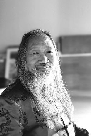 徐培晨.jpg