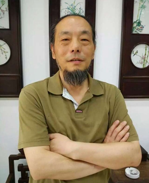 20150622在整理书画mmexport1437125006148.jpg
